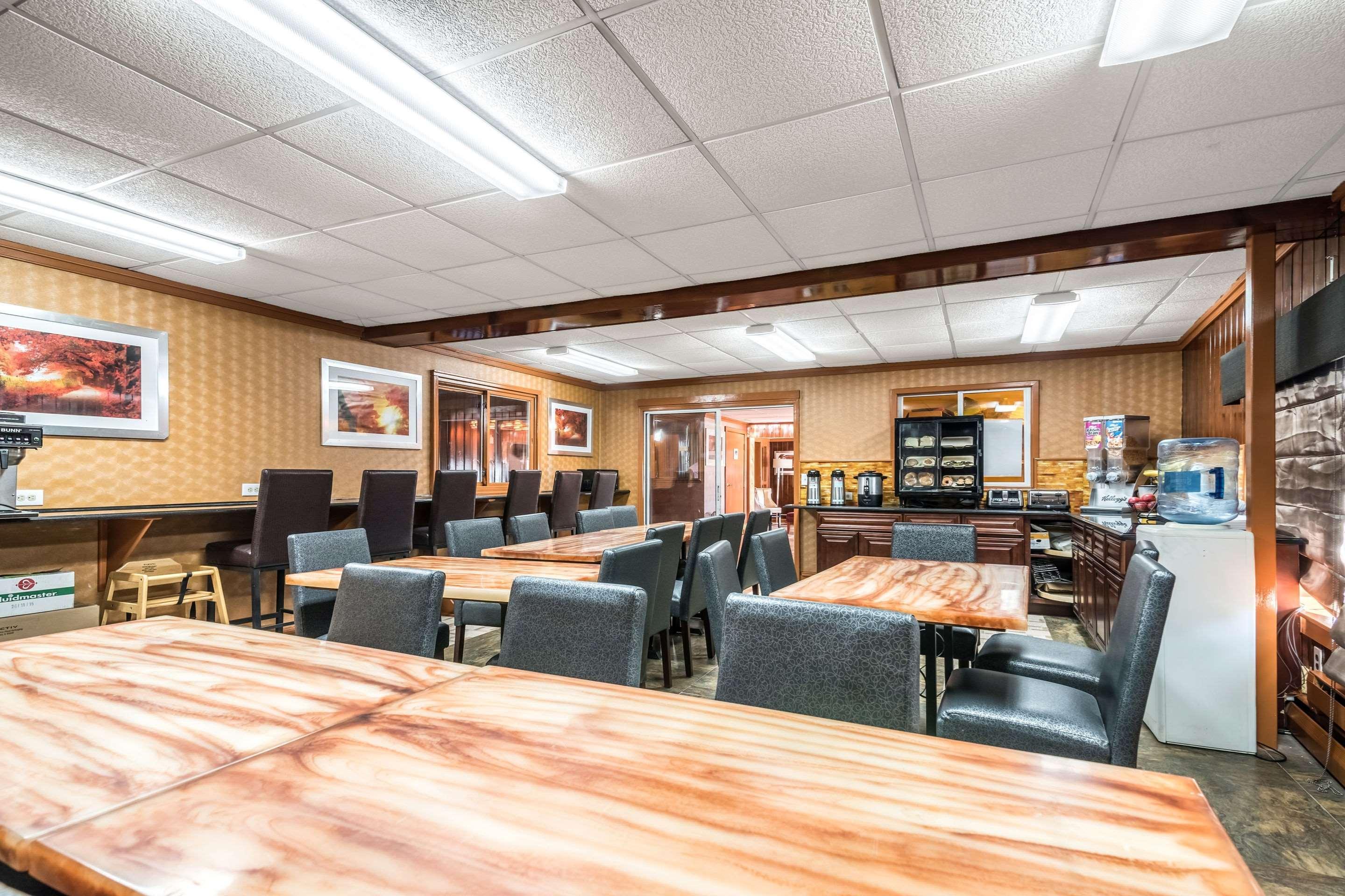 Econo Lodge Rutland City Near Hwy 7 Eksteriør bilde